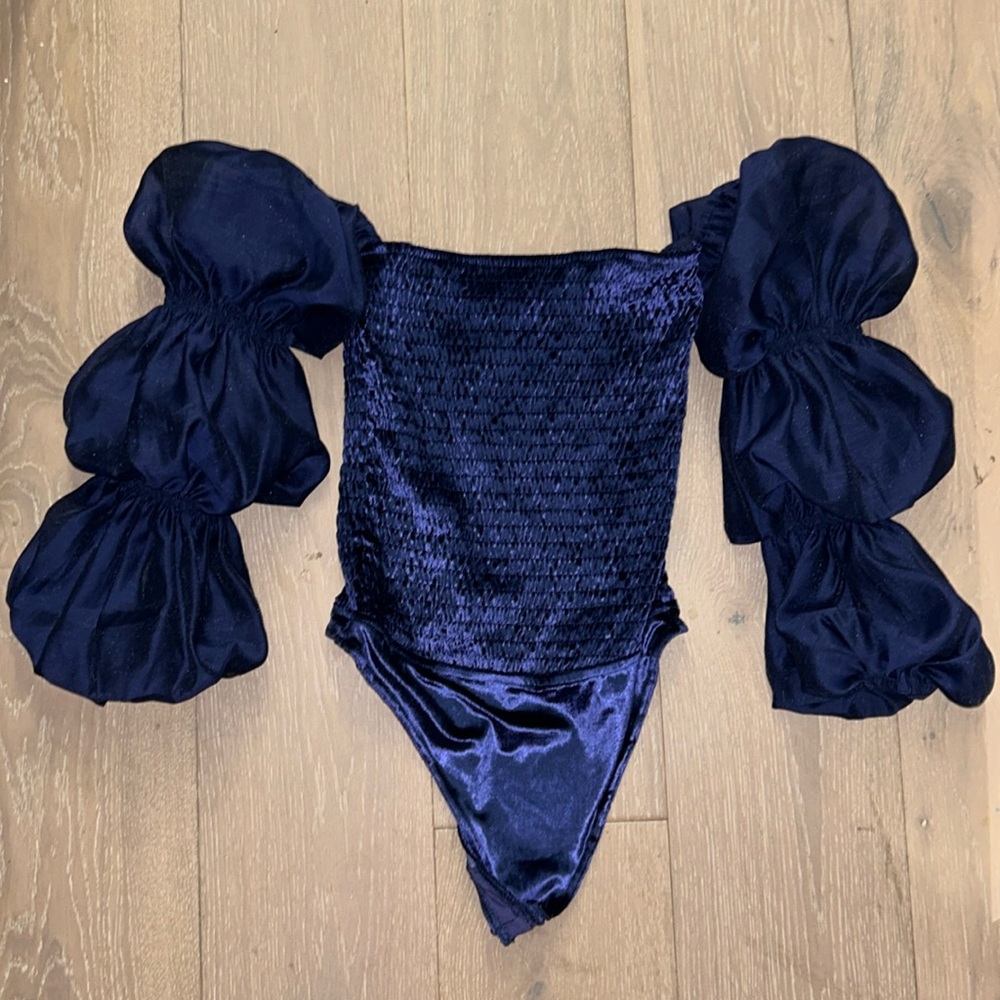 Navy Puff-Sleeve Velvet Bodysuit